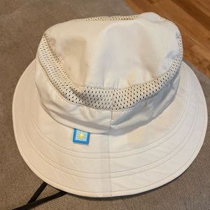 Tan Sunday afternoon sun hat , NWOT
